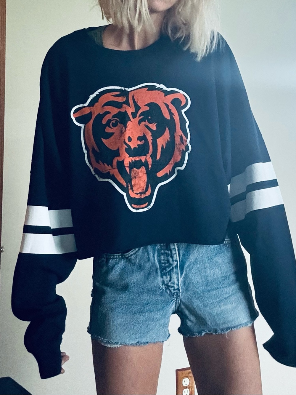 Fanatics BEARS Oversized Cropped Sweater Sz Lg NEW NEVER WORN